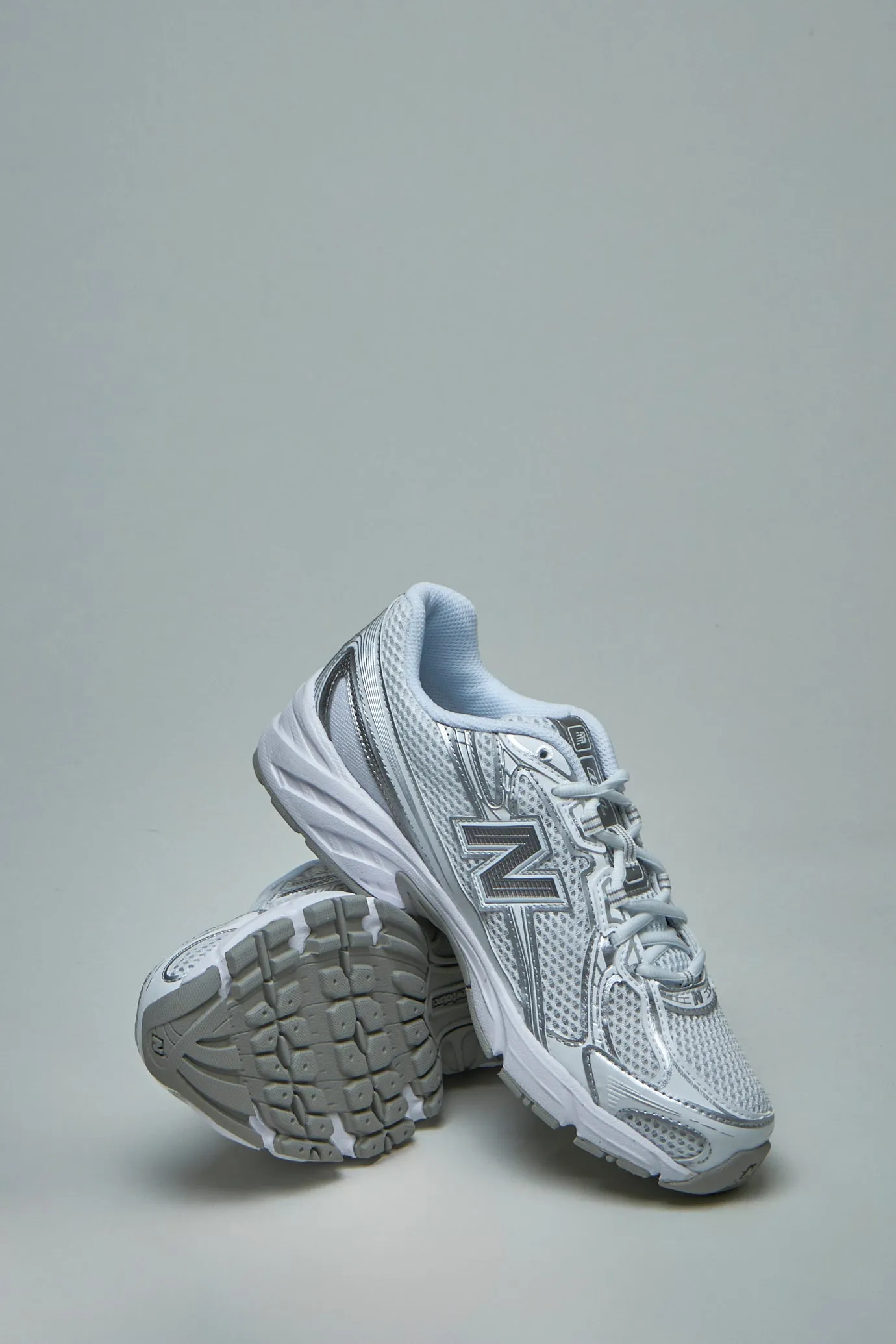 740v2