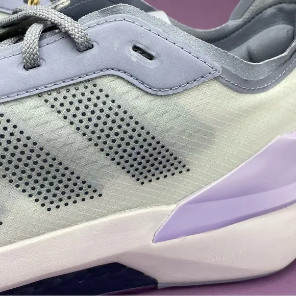 Adidas Avryn