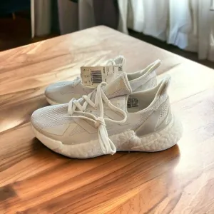 Adidas Boys/Mens Course A Pied Boost Bounce Running Shoes Sneakers White 4.5 NEW