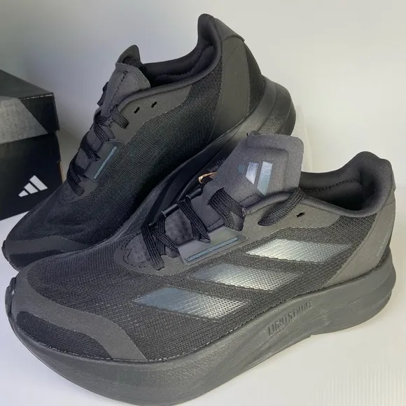 Adidas Duramo Womans Size 7 Speed Running Sneakers Shoes Black Carbon IE…