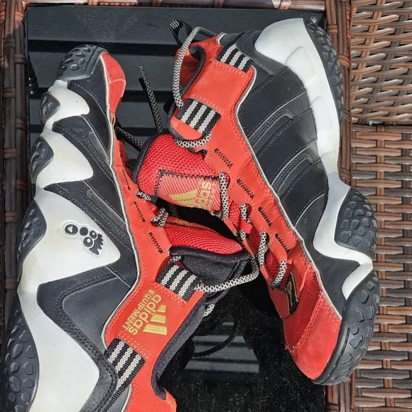 Adidas Keyshawn Johnson EQT Key Trainer Shoes C75392 Red/Blk/Wht/Gold Mn Sz 10.5