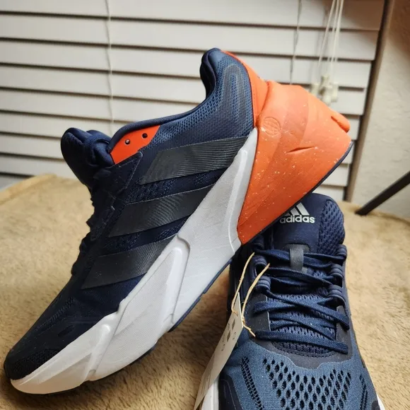 Adidas NWT Adistar 1 M running shoes in a 12.5.