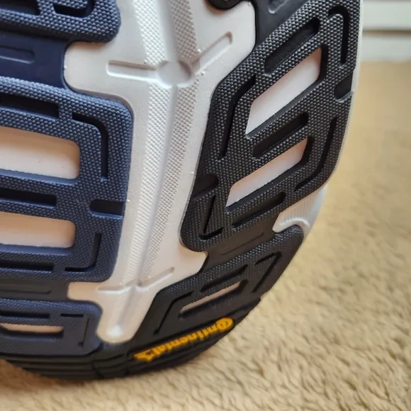 Adidas NWT Adistar 1 M running shoes in a 12.5.