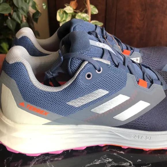Adidas NWT TERREX Men's RUNNING SHOES-AGRAVIC FLOW 2 TRAIL- 11 M