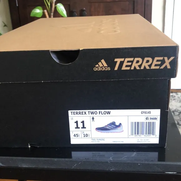 Adidas NWT TERREX Men's RUNNING SHOES-AGRAVIC FLOW 2 TRAIL- 11 M