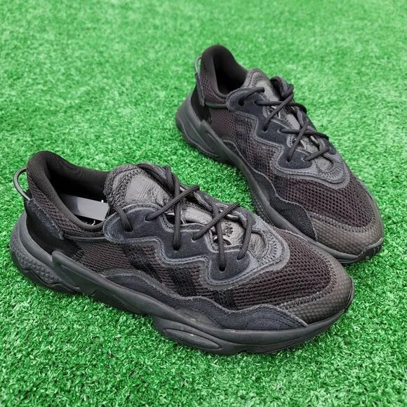 Adidas Ozweego - Men's Running Shoes - Size 7