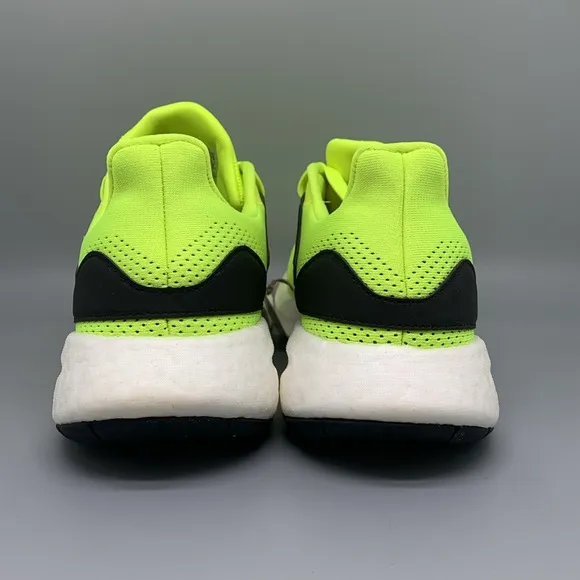 Adidas PureBoost 22 Solar Yellow Running Shoes HQ1450 Men's Sz 10.5 NWT