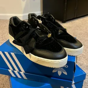 Adidas Rivalry Low black velvet shoes sneakers new mens EH0181 size 12