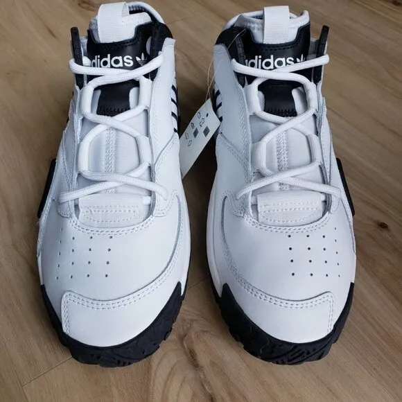 Adidas Streetball Basketball Shoes White &amp; Black Sneakers Mens Size 7.5 NEW