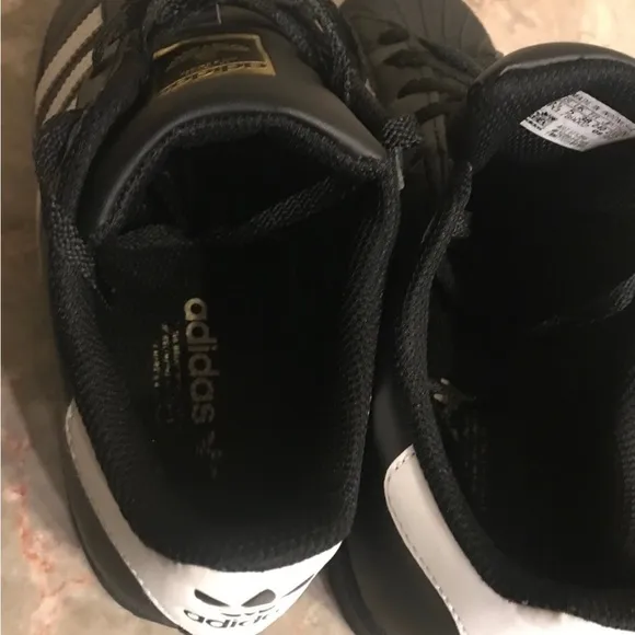 Adidas superstar original shell toe shoes