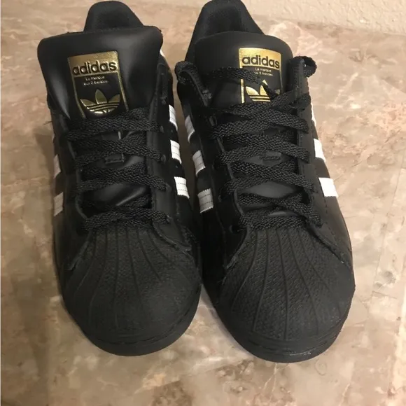 Adidas superstar original shell toe shoes