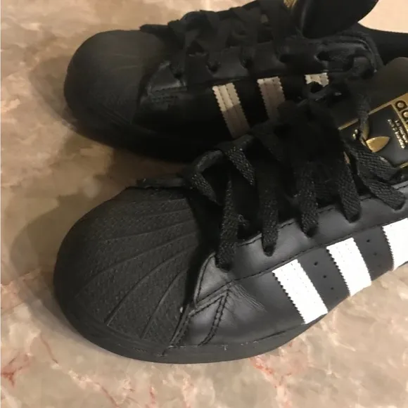 Adidas superstar original shell toe shoes