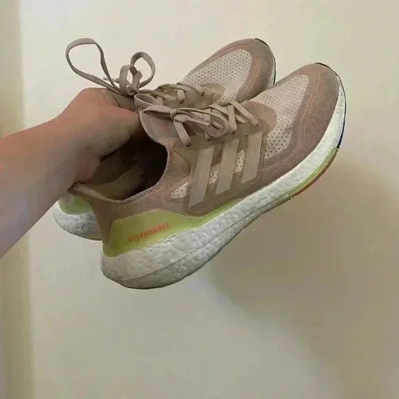 ADIDAS ULTRABOOST 21 FY0399 BEIGE DUSTY PINK RUNNING SNEAKERS WOMENS SIZE 9.5