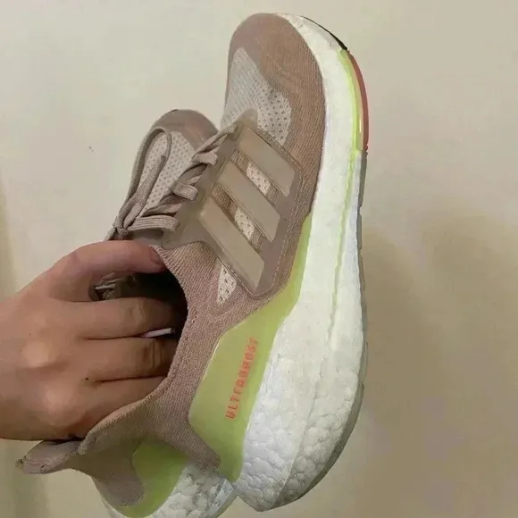 ADIDAS ULTRABOOST 21 FY0399 BEIGE DUSTY PINK RUNNING SNEAKERS WOMENS SIZE 9.5
