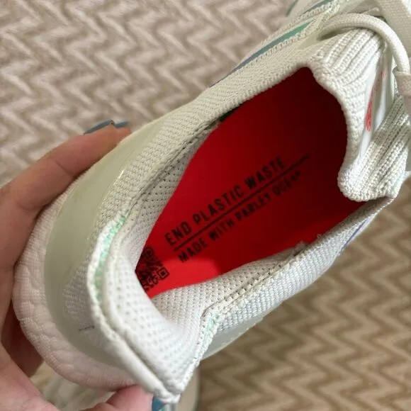 Adidas Ultraboost 22 HEAT.RDY Running Shoes White Iridescent Women's Size 10