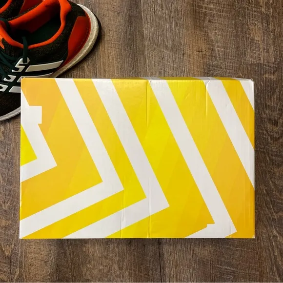 Adidas UltraBoost 4.0 Miami Hurricanes Green Orange