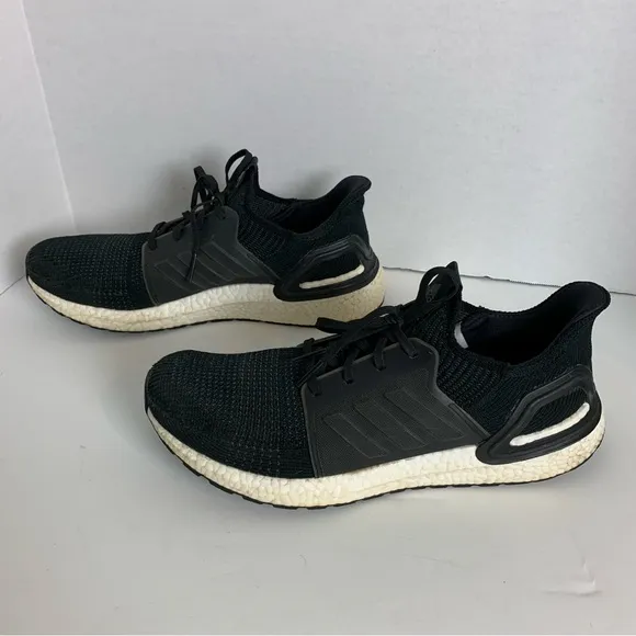 Adidas Ultraboost Black Athletic Running Shoes Lace Up Sneakers Mens Sz 13