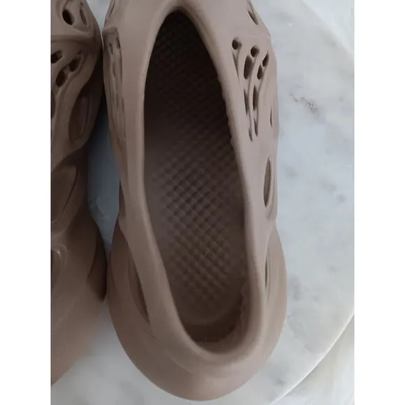 Adidas Yeezy Foam RNNR Men's Size 7 Ochre Comfort Shoes Sandals