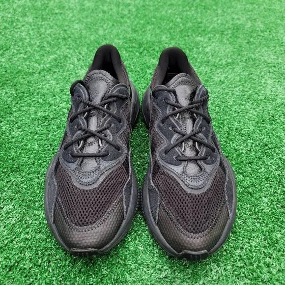 Adidas Ozweego - Men's Running Shoes - Size 8