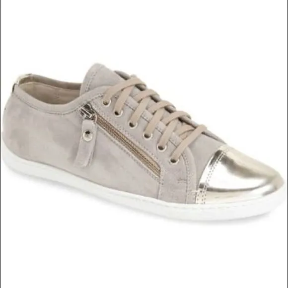 AGL, Metallic Cap Toe Zip Sneaker size 8/38 A17