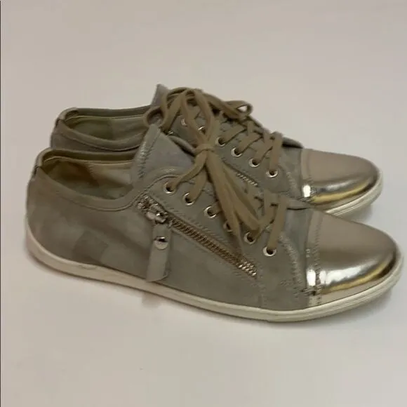 AGL, Metallic Cap Toe Zip Sneaker size 8/38 A17