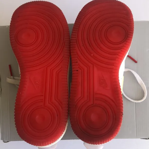 Air Force 1  Nike red rose girls or boys sneakers 1.5Y