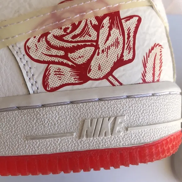 Air Force 1  Nike red rose girls or boys sneakers 1.5Y