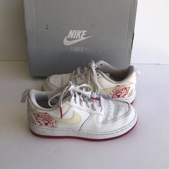 Air Force 1  Nike red rose girls or boys sneakers 1.5Y