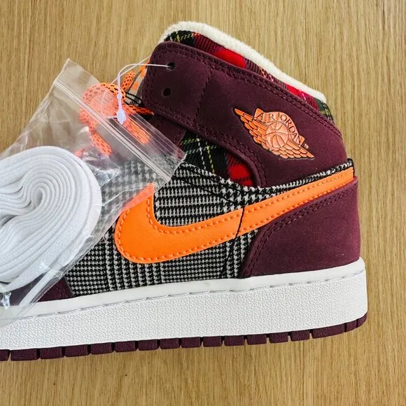 🤩Air Jordan 1 Mid SE (GS) Big Kids Shoes 6Y Night Maroon Black Plaid FD5460-608