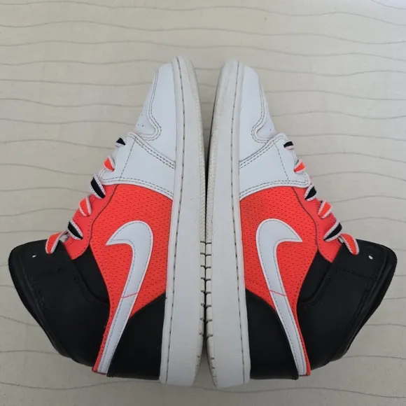 Air Jordan Youth 1 Mid SE White Infrared Black Shoes Sneakers FB4417-016 Size 5Y