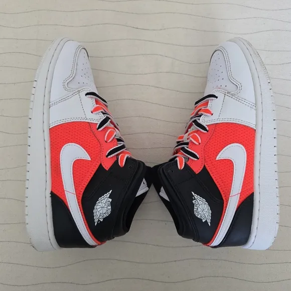 Air Jordan Youth 1 Mid SE White Infrared Black Shoes Sneakers FB4417-016 Size 5Y