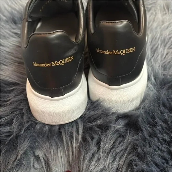 Alexander McQueen women’s  Black Sneakers