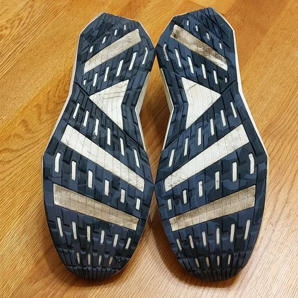 Allbirds Wool Flyer Mizzles Running Shoes Men's Size 9 Blizzard