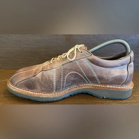 Allen Edmonds Men’s Voyager Oxford Brown Walking Shoes (6182) — Size 8.5
