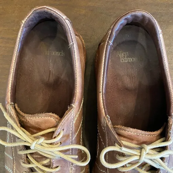 Allen Edmonds Men’s Voyager Oxford Brown Walking Shoes (6182) — Size 8.5