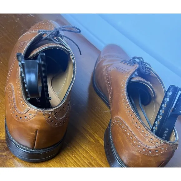 Allen Edmonds Shoes Sanford Mens Size 11 E  Brown Leather Brogue Cap Toe Oxford