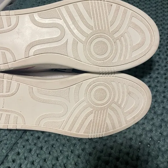ALOHAS TB.87 Women's White &amp; Purple Rubber‎ Sole Low Top Anthropologie NWOT