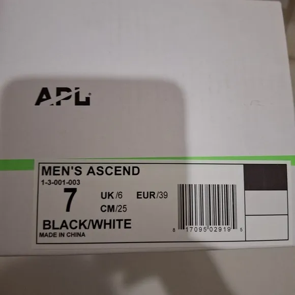 APL Running Shoes Ascend Black White Athletic Sneaker Size 7