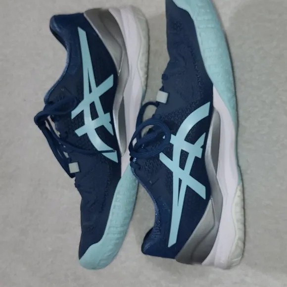 Asics Gel-Resolution Flytefoam Runinng Shoes Size 10.5 Womans