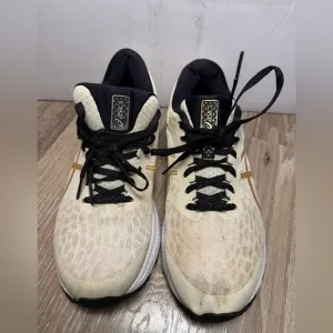 Asics Women's Gel-Kayano 26 Ivory/Gold Running Shoes Size 9