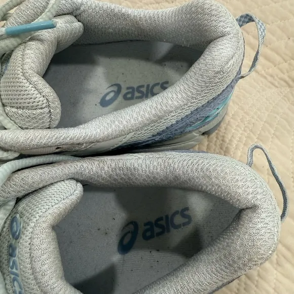 ASICS Women's Gray Running Shoes