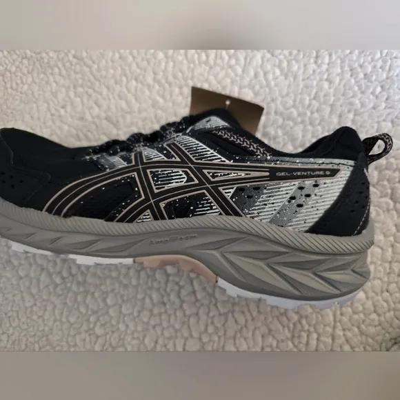 ASICS Women's Midnight Blue Running Sneakers size 8