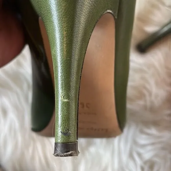 Bettye Muller Green 4” Heeled Bootie Shoes
