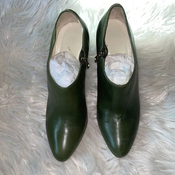 Bettye Muller Green 4” Heeled Bootie Shoes