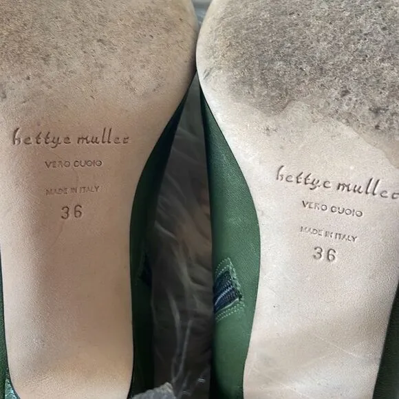 Bettye Muller Green 4” Heeled Bootie Shoes