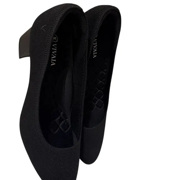 Black VIVAIA Women's Shoes Almond Toe Block Heel (Tamia Block)
