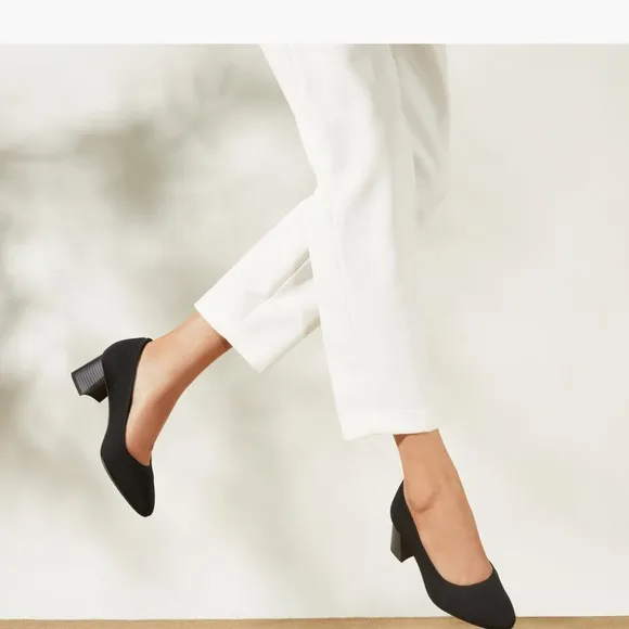 Black VIVAIA Women's Shoes Almond Toe Block Heel (Tamia Block)