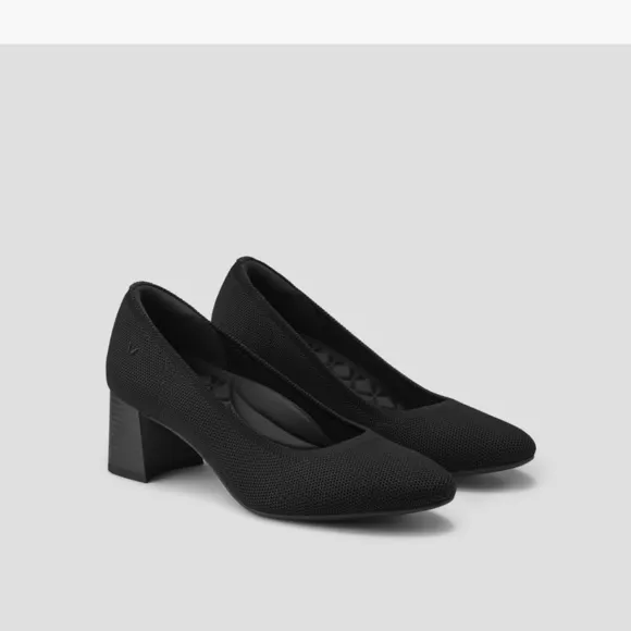 Black VIVAIA Women's Shoes Almond Toe Block Heel (Tamia Block)