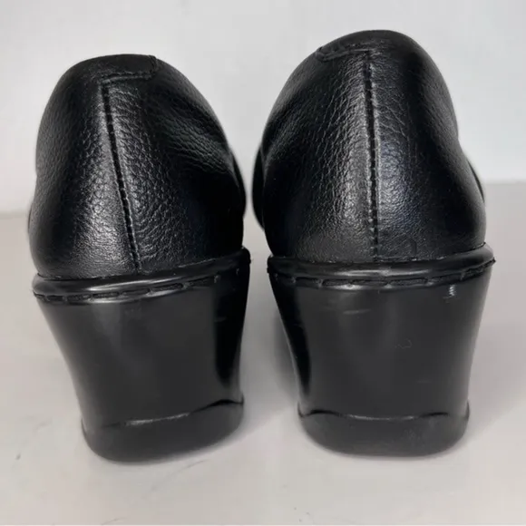 BOC Born Concepts Lesa Black Pebbled Leather Wedge Heeled Shoes Clog Size 7