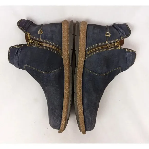 Born Wynter Comfort 8.5 Shoes Blue Suede Leather Ankle Bootie Side Zip Moccasins